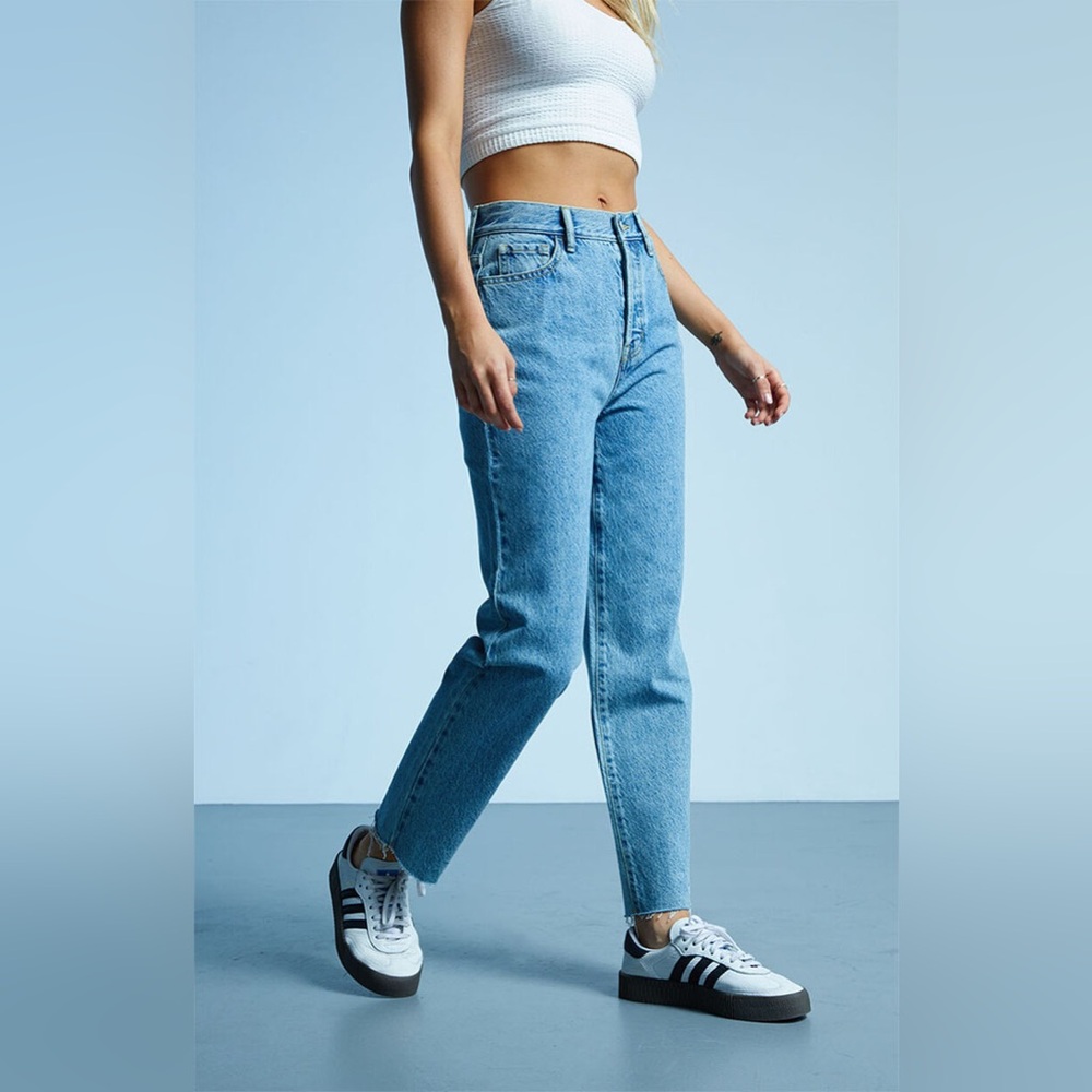 PacSun NWT High Rise Straight Button Fly Raw Hem Size 27